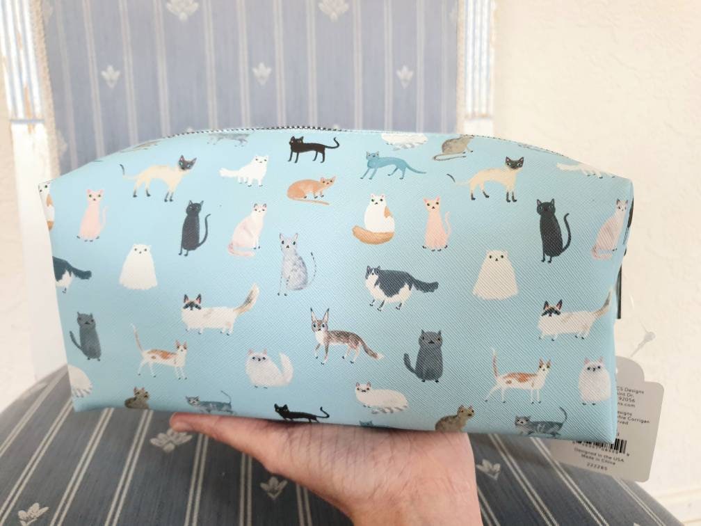 Quirky Cats Loaf Cosmetic Case - Cute Cat Zipped Blue Vanity Pouch - Pencil Case - Funny Illustrated Cat Breeds
