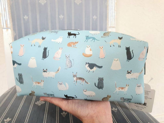 Quirky Cats Loaf Cosmetic Case - Cute Cat Zipped Blue Vanity Pouch - Pencil Case - Funny Illustrated Cat Breeds