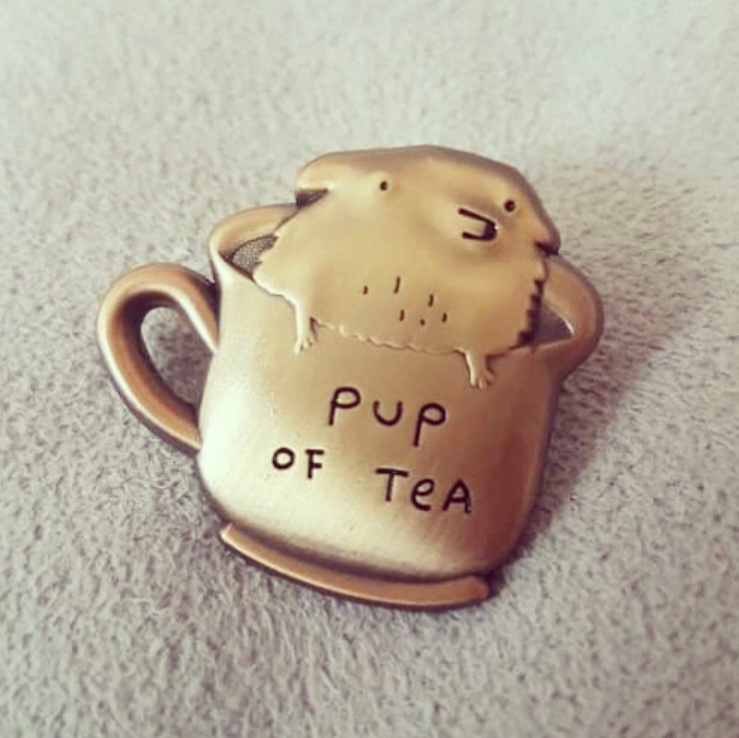 Pup of Tea 3D Die Cast Antique Gold Pin Badge