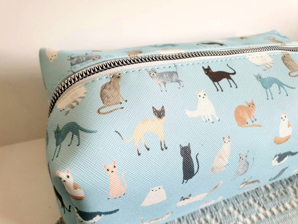 Quirky Cats Loaf Cosmetic Case - Cute Cat Zipped Blue Vanity Pouch - Pencil Case - Funny Illustrated Cat Breeds