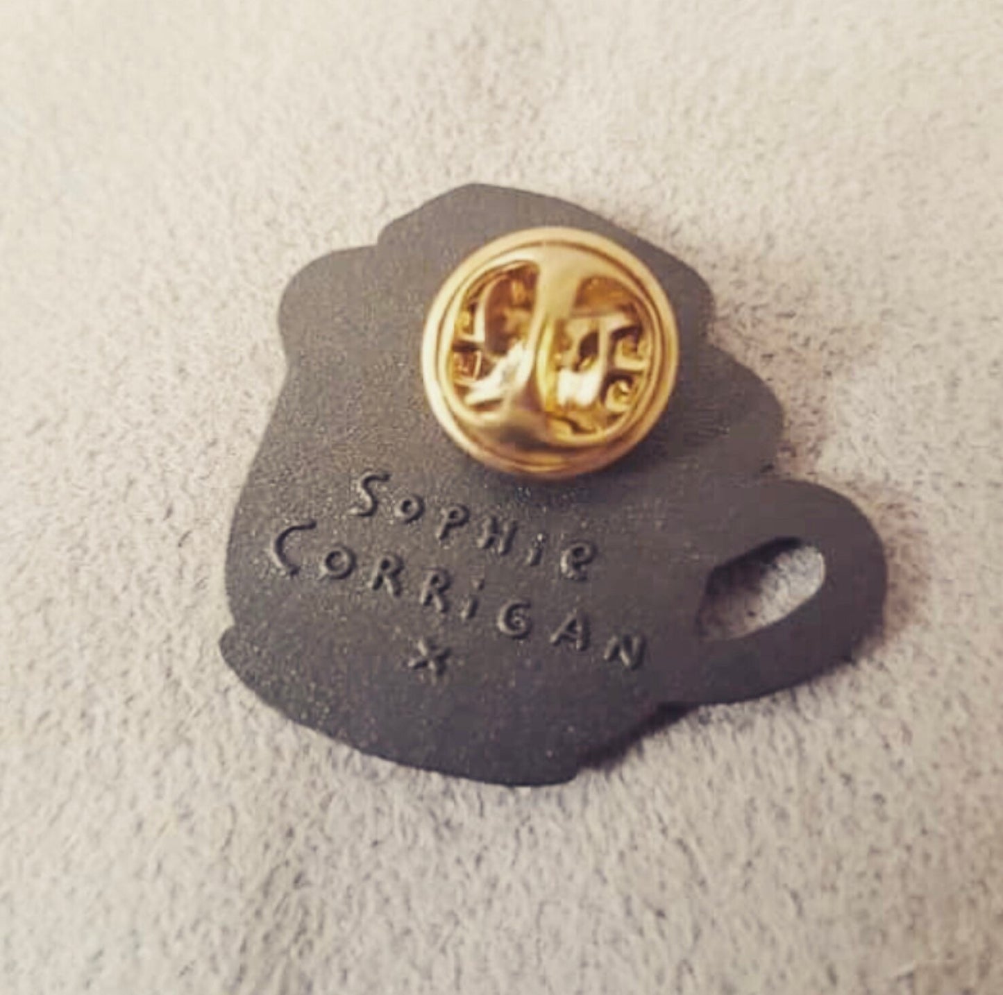 Pup of Tea 3D Die Cast Antique Gold Pin Badge